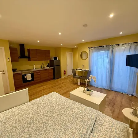 Tinymoko - - Proche Du Shape Et Pairi Daiza Дом отдыха Монс